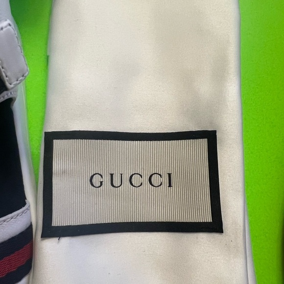 NWT GUCCI Kids Sandals with Iconic Web detail Size 25 Unisex comes w Box dustbag - Picture 5 of 7